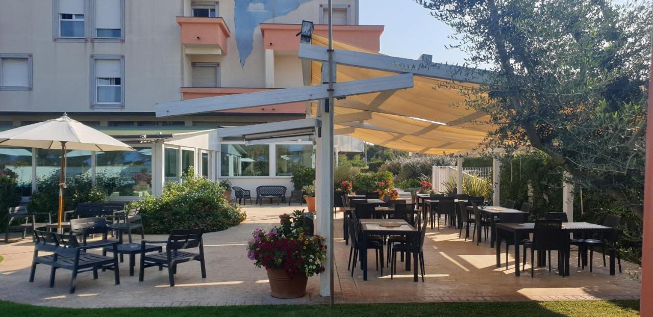 Hotel Corallo Fregenae Dış mekan fotoğraf
