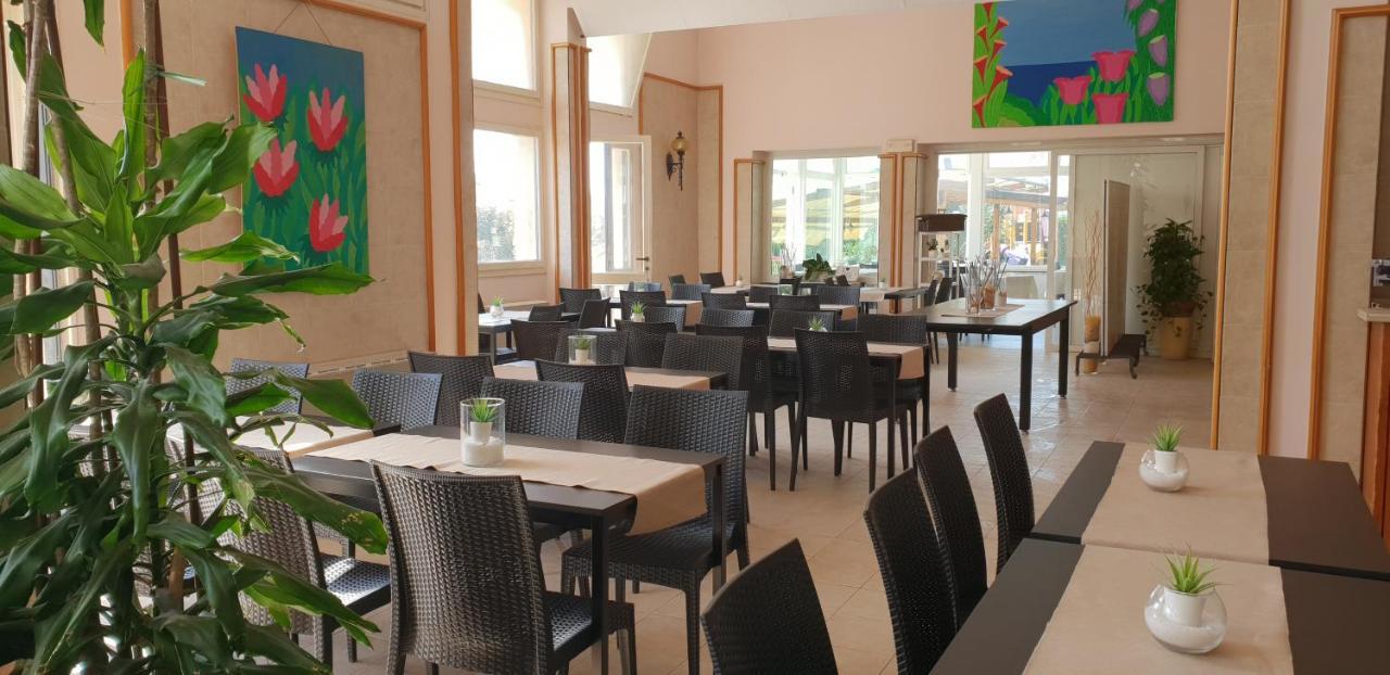 Hotel Corallo Fregenae Dış mekan fotoğraf
